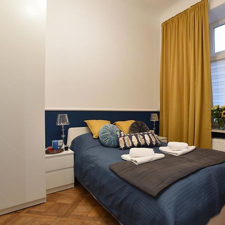 Shortstaypoland Poznanska Warsaw Exterior photo